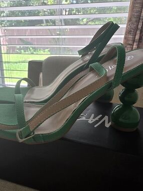 Nasty Gal Green Sculpted Ball-Heel Sandals
